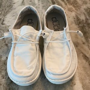 Hey dude Wendy Chambray